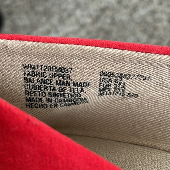 Red flats - Picture 4 of 4